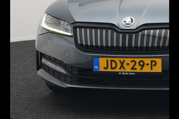 Škoda Superb Combi 1.4 TSI iV Sportline Plug In Hybrid 218pk Dealer O.H PHEV | Adaptive Cruise | 360 Camera | Alcantara Sportstoelen Memory | Canton Audio | 19"L.M | Virtual | Keyless |