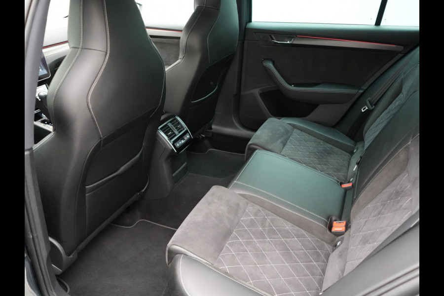 Škoda Superb Combi 1.4 TSI iV Sportline Plug In Hybrid 218pk Dealer O.H PHEV | Adaptive Cruise | 360 Camera | Alcantara Sportstoelen Memory | Canton Audio | 19"L.M | Virtual | Keyless |