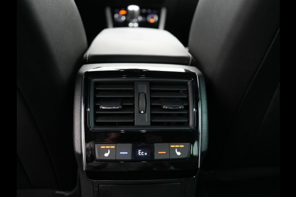 Škoda Superb Combi 1.4 TSI iV Sportline Plug In Hybrid 218pk Dealer O.H PHEV | Adaptive Cruise | 360 Camera | Alcantara Sportstoelen Memory | Canton Audio | 19"L.M | Virtual | Keyless |