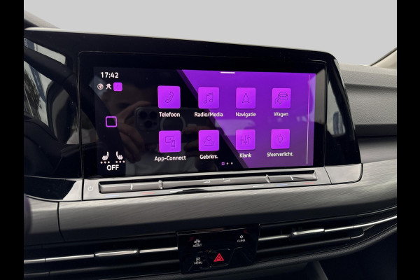 Volkswagen GOLF Variant 1.5 eTSI Business
