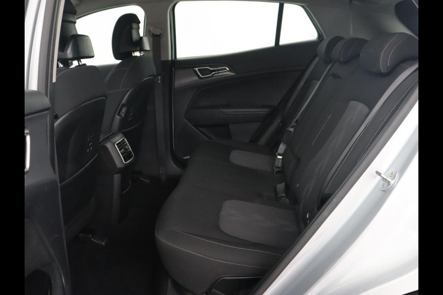 Kia Sportage 1.6 T-GDi Plug-in Hybrid AWD DynamicLine | Adaptive cruise | Camera | Carplay | Navigatie | Full LED | Parkeerhulp | Digital Cockpit | PHEV | Plug In