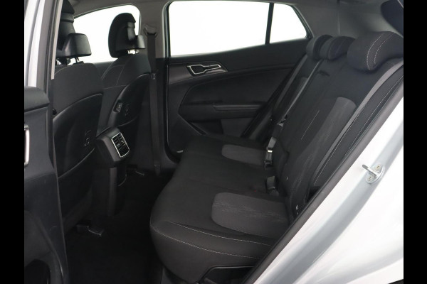 Kia Sportage 1.6 T-GDi Plug-in Hybrid AWD DynamicLine | Adaptive cruise | Camera | Carplay | Navigatie | Full LED | Parkeerhulp | Digital Cockpit | PHEV | Plug In