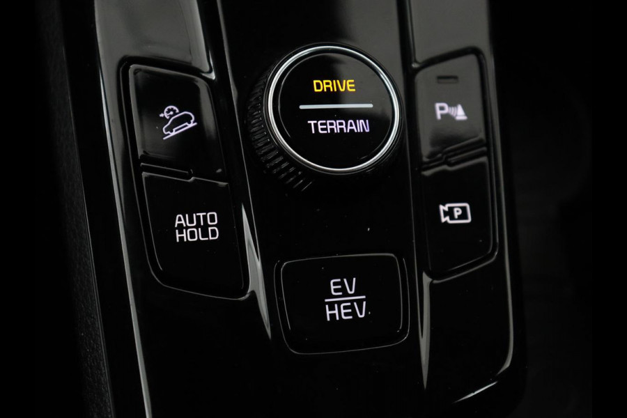 Kia Sportage 1.6 T-GDi Plug-in Hybrid AWD DynamicLine | Adaptive cruise | Camera | Carplay | Navigatie | Full LED | Parkeerhulp | Digital Cockpit | PHEV | Plug In