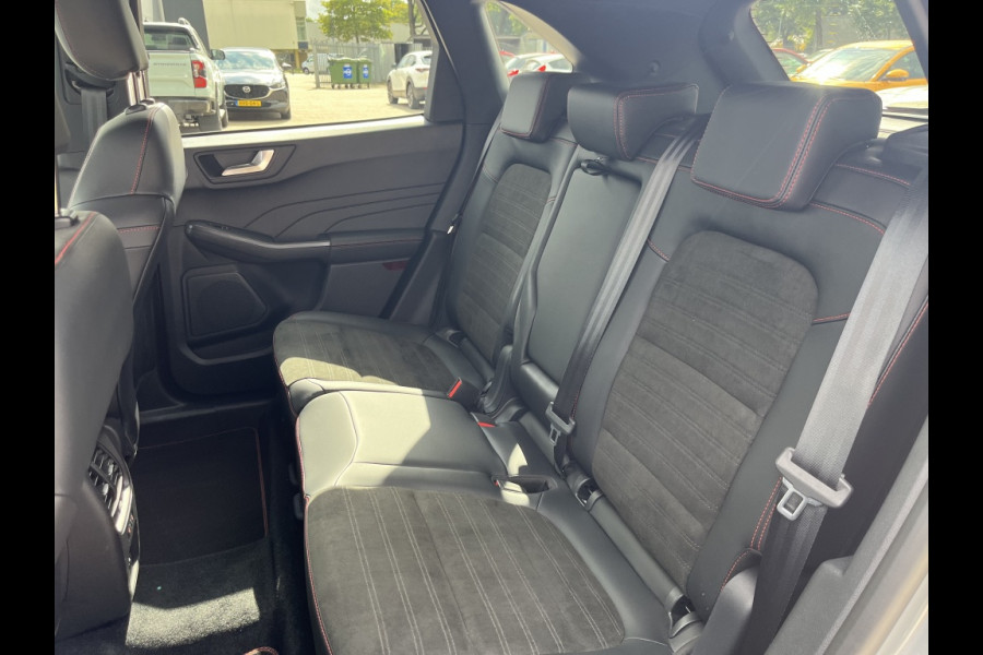 Ford Kuga 2.5 PHEV ST-Line X DRIVERPACK! WINTERPACK! TECHPACK! Ford Kuga 2.5 PHEV ST-Line X DRIVERPACK! WINTERPACK! TECHPACK!