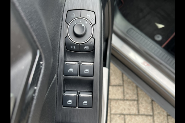 Ford Kuga 2.5 PHEV ST-Line X DRIVERPACK! WINTERPACK! TECHPACK! Ford Kuga 2.5 PHEV ST-Line X DRIVERPACK! WINTERPACK! TECHPACK!