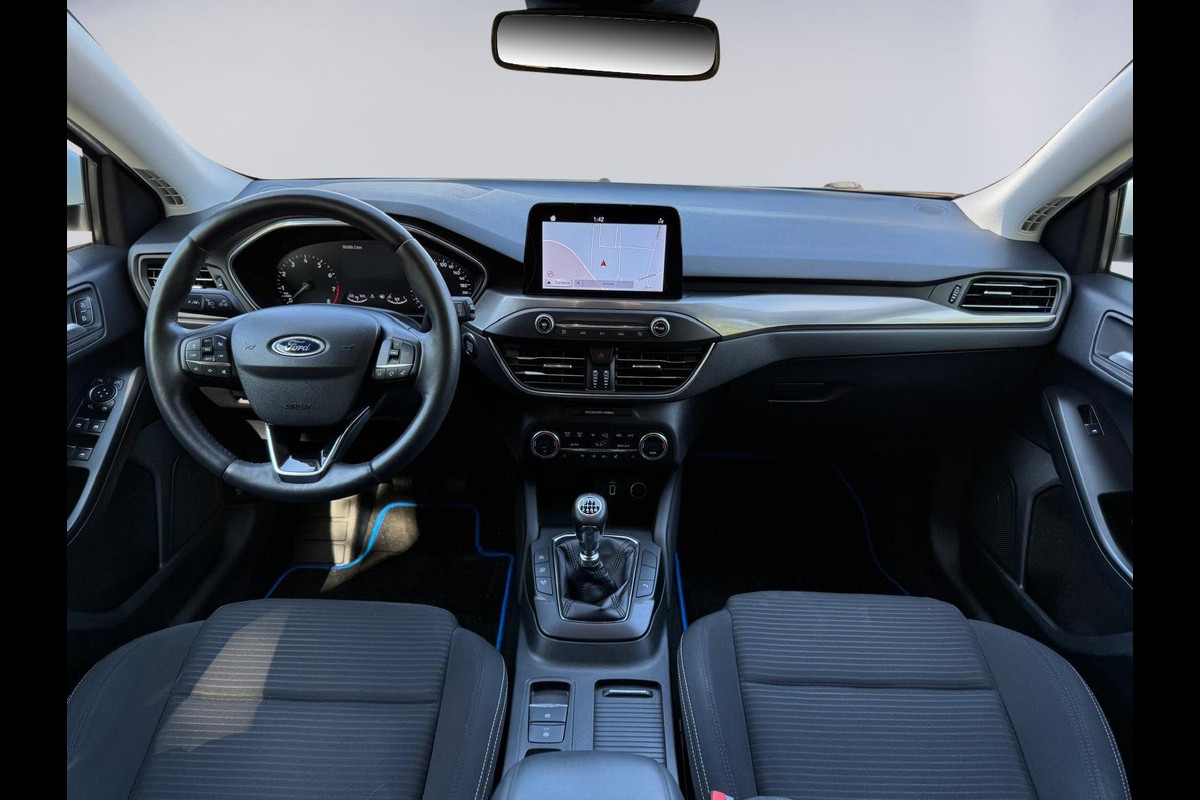 Ford FOCUS Wagon 1.0 EcoBoost 125 pk Titanium Business, achteruitrijcamera, trekhaak, stoel-stuurverwarming, nl auto met nap