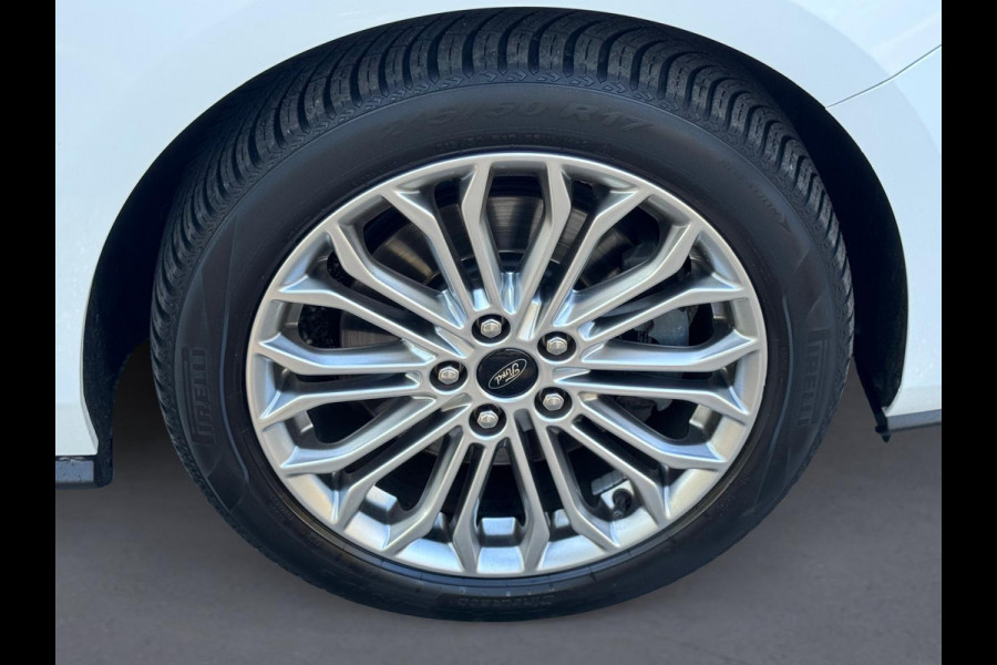 Ford FOCUS Wagon 1.0 EcoBoost 125 pk Titanium Business, achteruitrijcamera, trekhaak, stoel-stuurverwarming, nl auto met nap