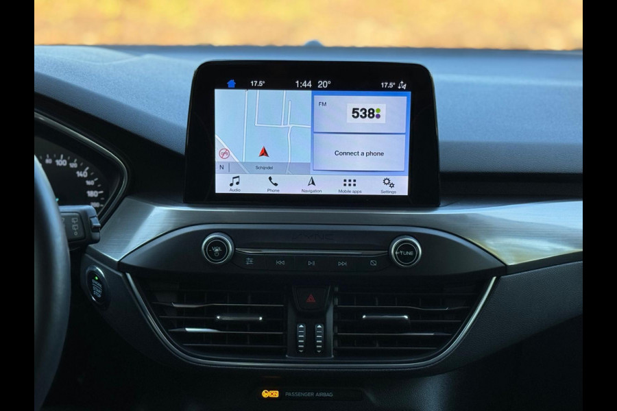 Ford FOCUS Wagon 1.0 EcoBoost 125 pk Titanium Business, achteruitrijcamera, trekhaak, stoel-stuurverwarming, nl auto met nap
