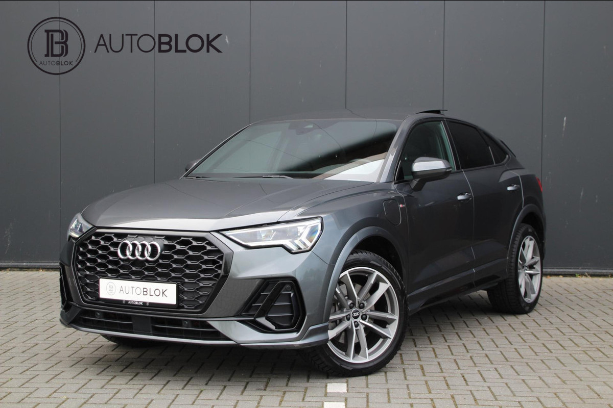 Audi Q3 Sportback 45 TFSI e S-line | Pano | Leder | ACC | Camera Audi Q3 Sportback 45 TFSI e S-line | Pano | Leder | ACC | Camera