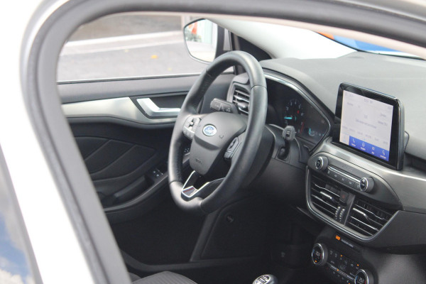 Ford FOCUS Wagon 1.0 EcoBoost Titanium Business 125pk | Winterpack | Full LED | Adaptieve Cruise | B&O Play | Achteruitrijcamera | Design Pack