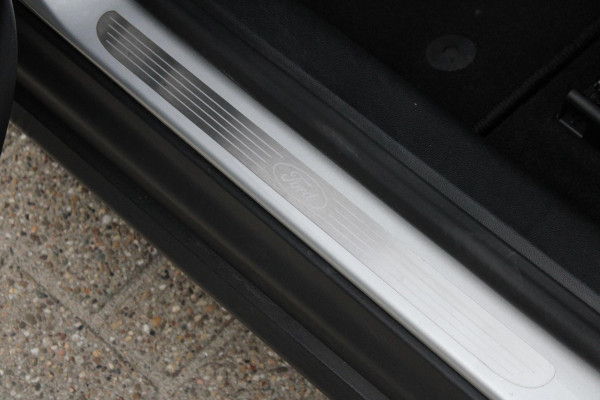 Ford FOCUS Wagon 1.0 EcoBoost Titanium Business 125pk | Winterpack | Full LED | Adaptieve Cruise | B&O Play | Achteruitrijcamera | Design Pack