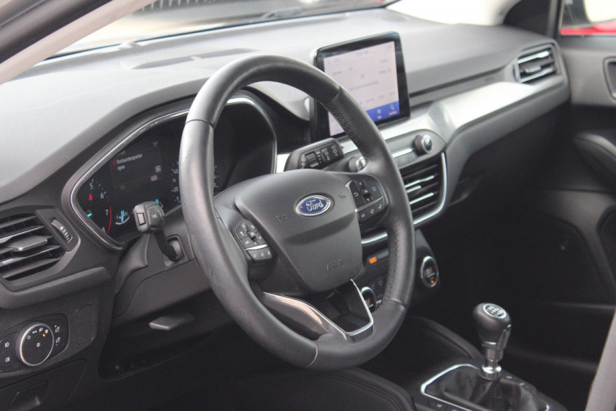 Ford FOCUS Wagon 1.0 EcoBoost Titanium Business 125pk | Winterpack | Full LED | Adaptieve Cruise | B&O Play | Achteruitrijcamera | Design Pack