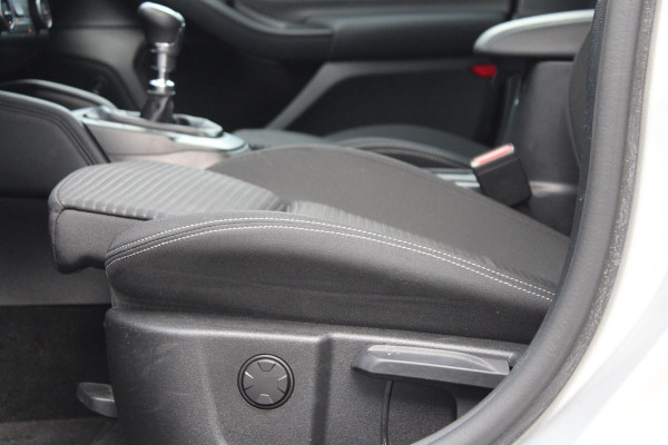 Ford FOCUS Wagon 1.0 EcoBoost Titanium Business 125pk | Winterpack | Full LED | Adaptieve Cruise | B&O Play | Achteruitrijcamera | Design Pack