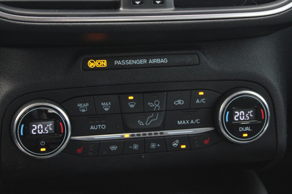 Ford FOCUS Wagon 1.0 EcoBoost Titanium Business 125pk | Winterpack | Full LED | Adaptieve Cruise | B&O Play | Achteruitrijcamera | Design Pack