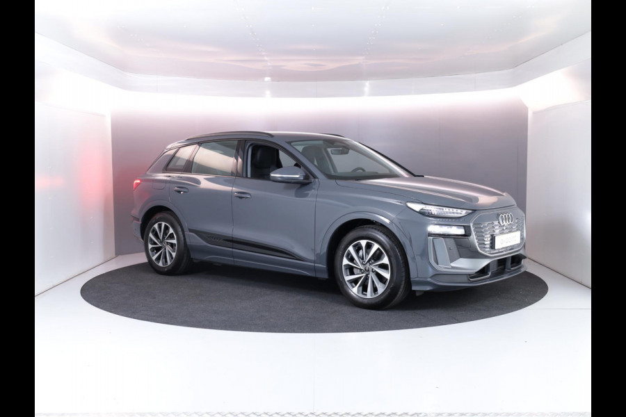 Audi Q6 e-tron Advanced edition e-tron perf 225kW/306pk 100Kwh Ha Tech Plus pakket, sportstoelen met leder, bumpers in kleur carrosserie, omgevingscamera's Audi Q6 e-tron Advanced edition e-tron perf 225kW/306pk 100Kwh Ha Tech Plus pakket, sportstoelen met leder, bumpers in kleur carrosserie, omgevingscamera's
