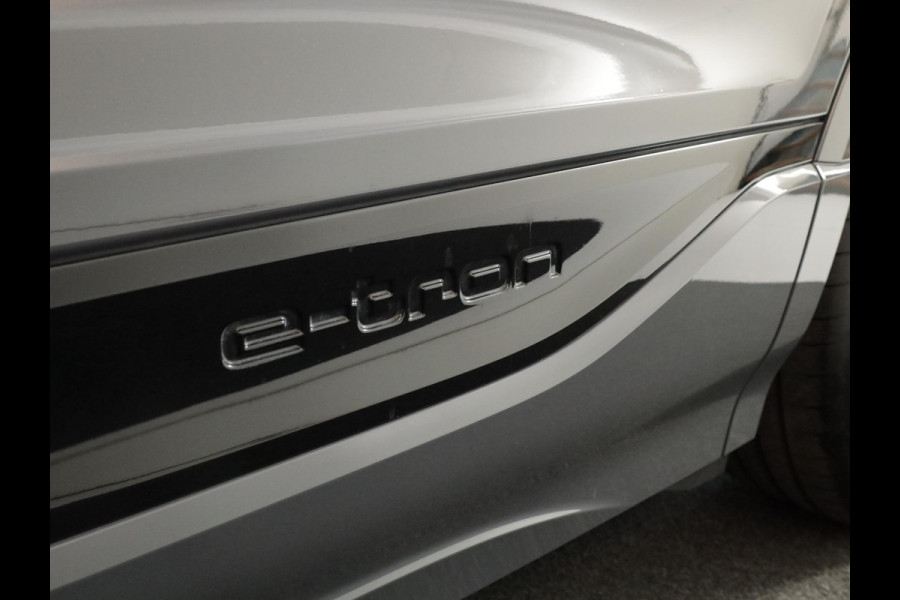 Audi Q6 e-tron Advanced edition e-tron perf 225kW/306pk 100Kwh Ha Tech Plus pakket, sportstoelen met leder, bumpers in kleur carrosserie, omgevingscamera's Audi Q6 e-tron Advanced edition e-tron perf 225kW/306pk 100Kwh Ha Tech Plus pakket, sportstoelen met leder, bumpers in kleur carrosserie, omgevingscamera's