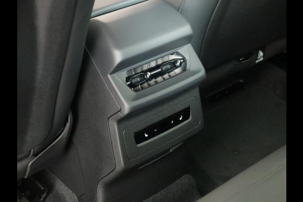 Audi Q6 e-tron Advanced edition e-tron perf 225kW/306pk 100Kwh Ha Tech Plus pakket, sportstoelen met leder, bumpers in kleur carrosserie, omgevingscamera's Audi Q6 e-tron Advanced edition e-tron perf 225kW/306pk 100Kwh Ha Tech Plus pakket, sportstoelen met leder, bumpers in kleur carrosserie, omgevingscamera's