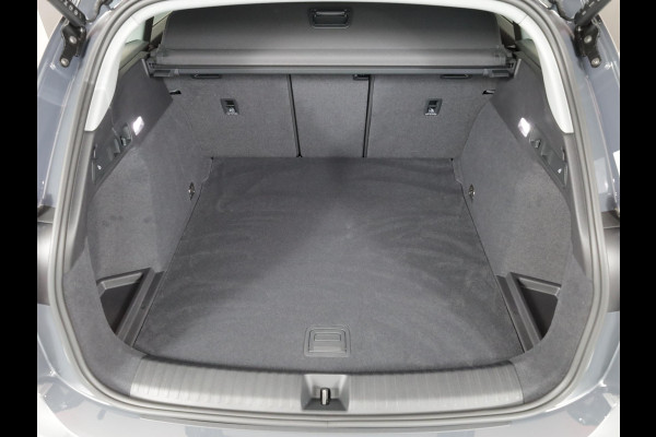 Audi Q6 e-tron Advanced edition e-tron perf 225kW/306pk 100Kwh Ha Tech Plus pakket, sportstoelen met leder, bumpers in kleur carrosserie, omgevingscamera's Audi Q6 e-tron Advanced edition e-tron perf 225kW/306pk 100Kwh Ha Tech Plus pakket, sportstoelen met leder, bumpers in kleur carrosserie, omgevingscamera's