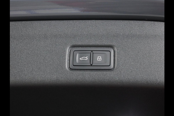 Audi Q6 e-tron Advanced edition e-tron perf 225kW/306pk 100Kwh Ha Tech Plus pakket, sportstoelen met leder, bumpers in kleur carrosserie, omgevingscamera's Audi Q6 e-tron Advanced edition e-tron perf 225kW/306pk 100Kwh Ha Tech Plus pakket, sportstoelen met leder, bumpers in kleur carrosserie, omgevingscamera's