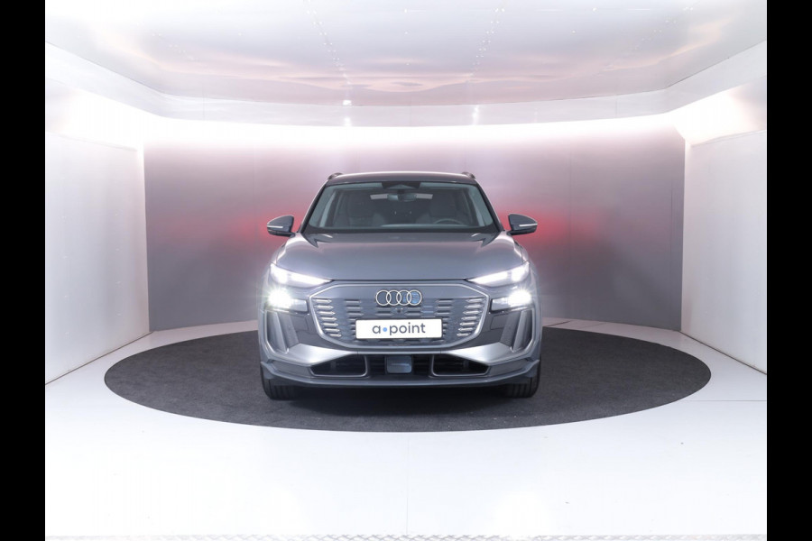 Audi Q6 e-tron Advanced edition e-tron perf 225kW/306pk 100Kwh Ha Tech Plus pakket, sportstoelen met leder, bumpers in kleur carrosserie, omgevingscamera's Audi Q6 e-tron Advanced edition e-tron perf 225kW/306pk 100Kwh Ha Tech Plus pakket, sportstoelen met leder, bumpers in kleur carrosserie, omgevingscamera's