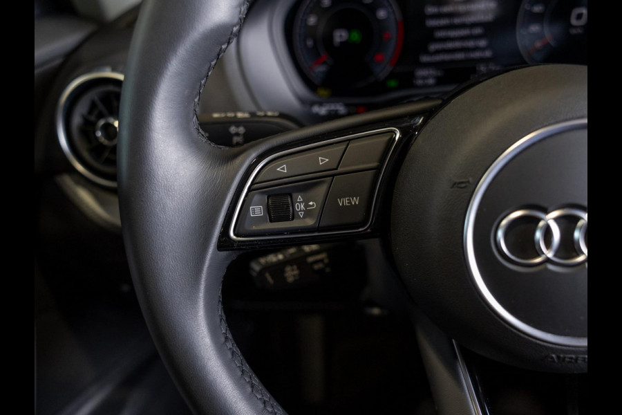 Audi Q2 35 TFSI Advanced edition / 150pk / Stoelverwarming / Apple CarPlay / Adaptieve cruise control /