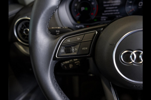 Audi Q2 35 TFSI Advanced edition / 150pk / Stoelverwarming / Apple CarPlay / Adaptieve cruise control /
