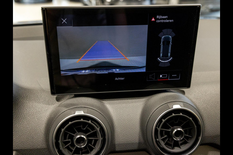 Audi Q2 35 TFSI Advanced edition / 150pk / Stoelverwarming / Apple CarPlay / Adaptieve cruise control /