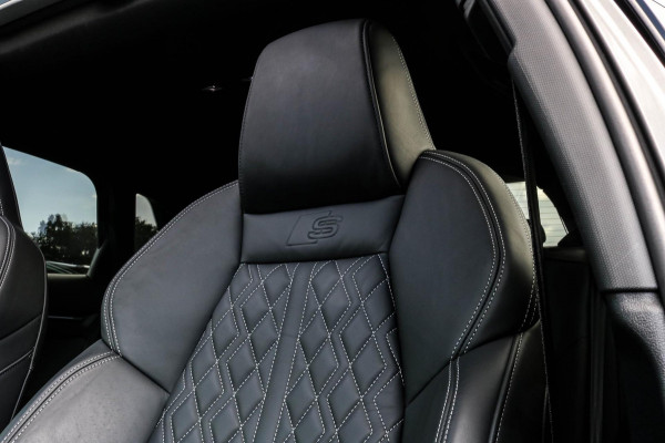 Audi A3 Sportback 45 TFSI e RS STOELEN - PANO - B&O - SFEER - CAMERA Audi A3 Sportback 45 TFSI e RS STOELEN - PANO - B&O - SFEER - CAMERA