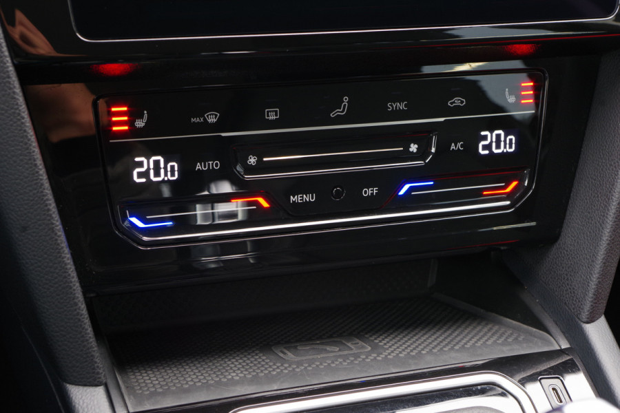 Volkswagen Passat Variant 1.4 TSI GTE Business 218 PK PHEV, Trekhaak, Carplay, LED verlichting