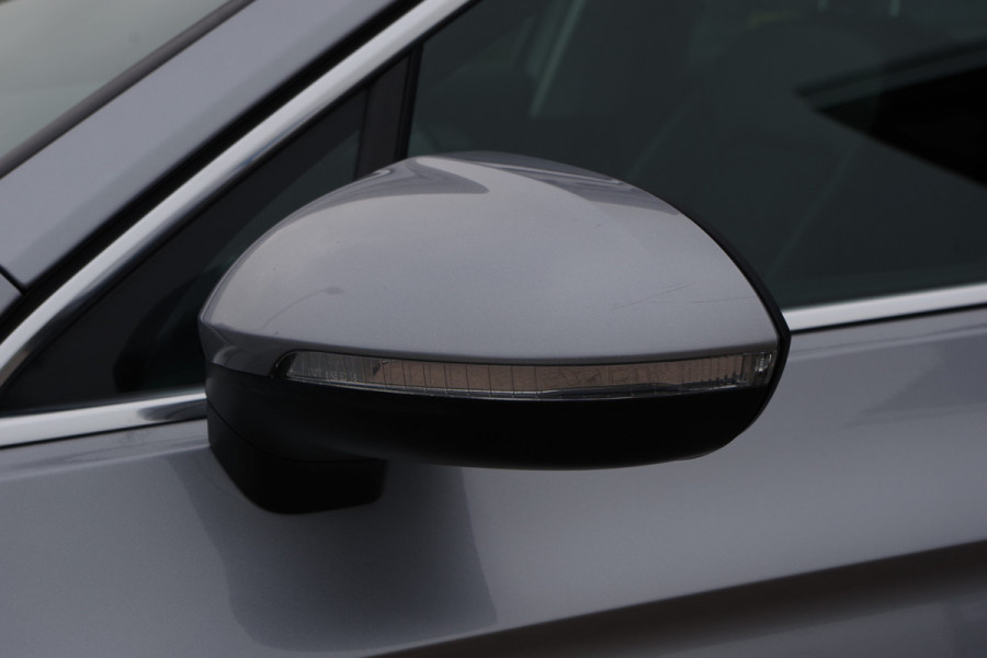 Volkswagen Passat Variant 1.4 TSI GTE Business 218 PK PHEV, Trekhaak, Carplay, LED verlichting