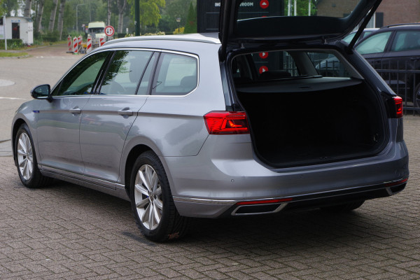 Volkswagen Passat Variant 1.4 TSI GTE Business 218 PK PHEV, Trekhaak, Carplay, LED verlichting