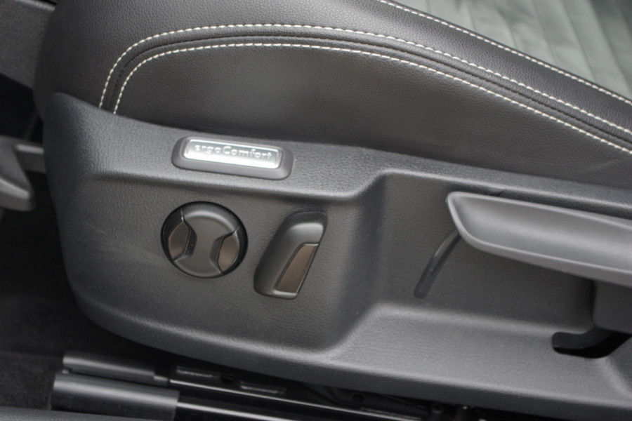 Volkswagen Passat Variant 1.4 TSI GTE Business 218 PK PHEV, Trekhaak, Carplay, LED verlichting