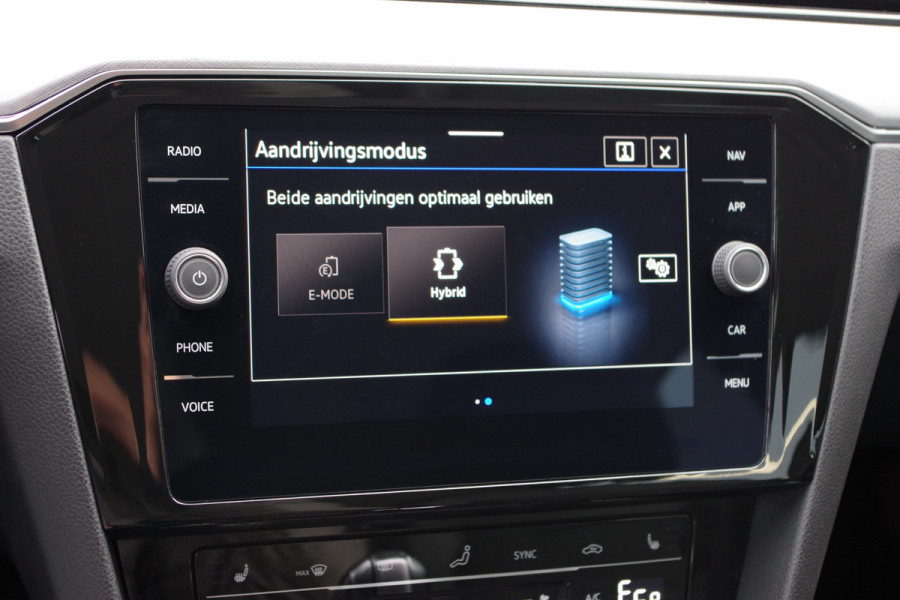 Volkswagen Passat Variant 1.4 TSI GTE Business 218 PK PHEV, Trekhaak, Carplay, LED verlichting
