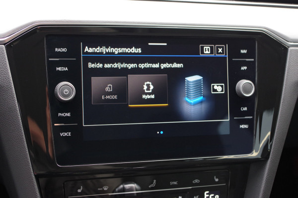 Volkswagen Passat Variant 1.4 TSI GTE Business 218 PK PHEV, Trekhaak, Carplay, LED verlichting
