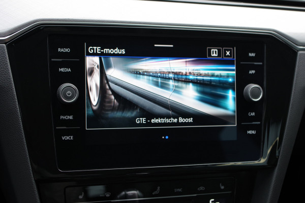 Volkswagen Passat Variant 1.4 TSI GTE Business 218 PK PHEV, Trekhaak, Carplay, LED verlichting