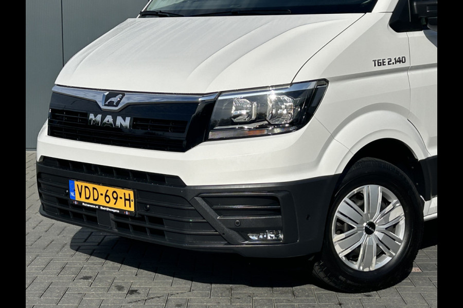 MAN TGE 2.0 TDI 141 PK / L3H3 / 1e EIG. / 65.408 KM !! / 3.000 KG AHG / AIRCO / CRUISE / NAVI / CAMERA / 3-ZITS