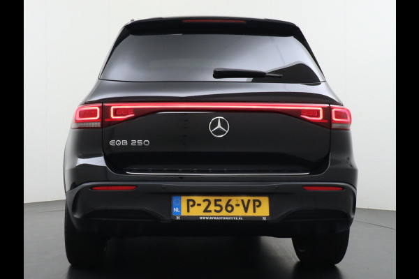 Mercedes-Benz EQB 250 AMG Line 7p. 67 kWh SOH 96% PANORAMADAK | ELECTR STOELEN+geheugen | AMBILIGHT | ADAPTIVE CRUISE | HEAD UP | MEGA COMPLEET! Mercedes-Benz EQB 250 AMG Line 7p. 67 kWh SOH 96% PANORAMADAK | ELECTR STOELEN+geheugen | AMBILIGHT | ADAPTIVE CRUISE | HEAD UP | MEGA COMPLEET!