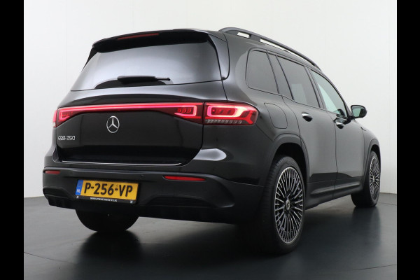 Mercedes-Benz EQB 250 AMG Line 7p. 67 kWh SOH 96% PANORAMADAK | ELECTR STOELEN+geheugen | AMBILIGHT | ADAPTIVE CRUISE | HEAD UP | MEGA COMPLEET! Mercedes-Benz EQB 250 AMG Line 7p. 67 kWh SOH 96% PANORAMADAK | ELECTR STOELEN+geheugen | AMBILIGHT | ADAPTIVE CRUISE | HEAD UP | MEGA COMPLEET!