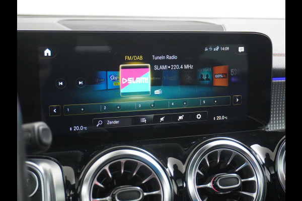 Mercedes-Benz EQB 250 AMG Line 7p. 67 kWh SOH 96% PANORAMADAK | ELECTR STOELEN+geheugen | AMBILIGHT | ADAPTIVE CRUISE | HEAD UP | MEGA COMPLEET! Mercedes-Benz EQB 250 AMG Line 7p. 67 kWh SOH 96% PANORAMADAK | ELECTR STOELEN+geheugen | AMBILIGHT | ADAPTIVE CRUISE | HEAD UP | MEGA COMPLEET!