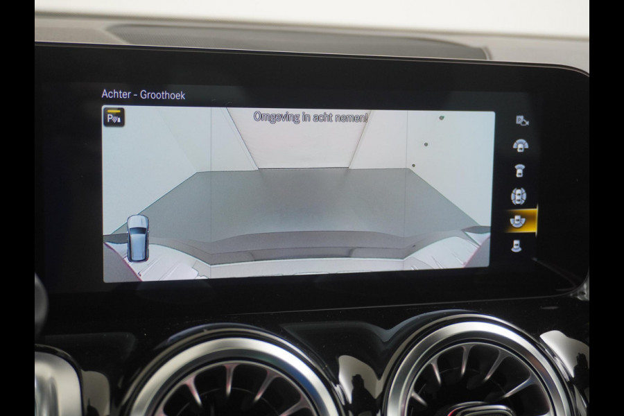 Mercedes-Benz EQB 250 AMG Line 7p. 67 kWh SOH 96% PANORAMADAK | ELECTR STOELEN+geheugen | AMBILIGHT | ADAPTIVE CRUISE | HEAD UP | MEGA COMPLEET! Mercedes-Benz EQB 250 AMG Line 7p. 67 kWh SOH 96% PANORAMADAK | ELECTR STOELEN+geheugen | AMBILIGHT | ADAPTIVE CRUISE | HEAD UP | MEGA COMPLEET!