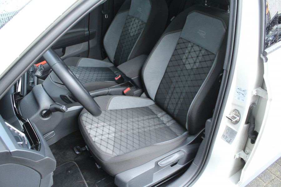Volkswagen Polo 1.0 TSI 96pk R-Line DSG7 NL-Auto NAP Panoramadak Clima Cruise Navi Camera Dig. Cockpit IQ Light 16"LMV
