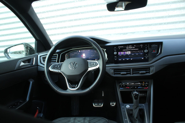 Volkswagen Polo 1.0 TSI 96pk R-Line DSG7 NL-Auto NAP Panoramadak Clima Cruise Navi Camera Dig. Cockpit IQ Light 16"LMV