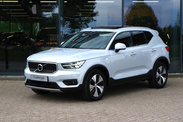 Volvo XC40 1.5 T4 Recharge Inscription Expression 211 PK PHEV, Panoramadak, Trekhaak, Camera, Carplay, Climate Control