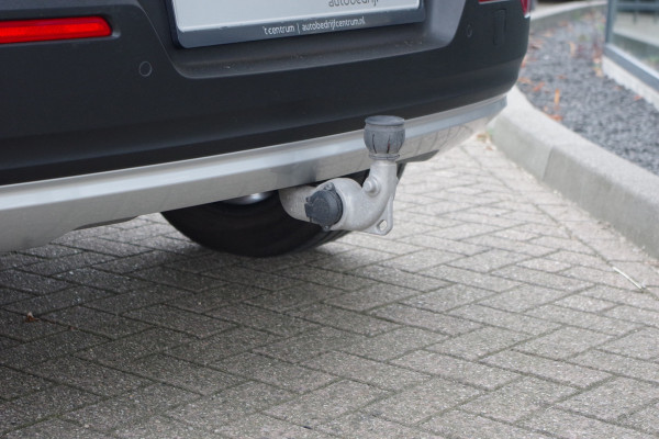 Volvo XC40 1.5 T4 Recharge Inscription Expression 211 PK PHEV, Panoramadak, Trekhaak, Camera, Carplay, Climate Control