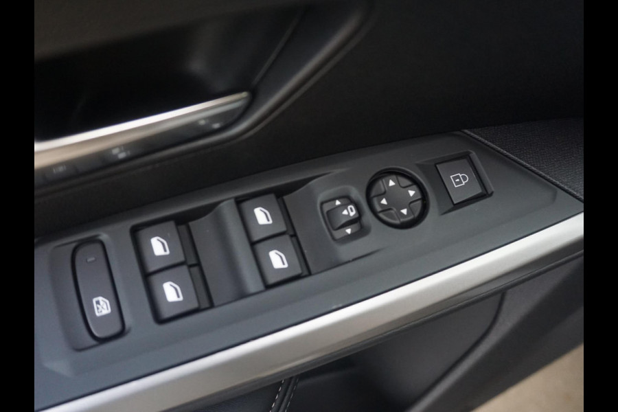 Peugeot 5008 1.2 Hybrid 136 Allure 7 Persoons Peugeot 5008 1.2 Hybrid 136 Allure 7 Persoons