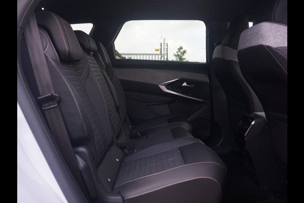 Peugeot 5008 1.2 Hybrid 136 Allure 7 Persoons Peugeot 5008 1.2 Hybrid 136 Allure 7 Persoons
