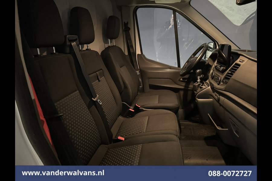 Ford Transit 2.0 TDCI 131pk L3H2 Euro6 ** Airco | Camera | Navigatie | Apple Carplay | Cruisecontrol Android Auto, Verwarmde voorruit, Stoelverwarming, Parkeersensoren, Bijrijdersbank