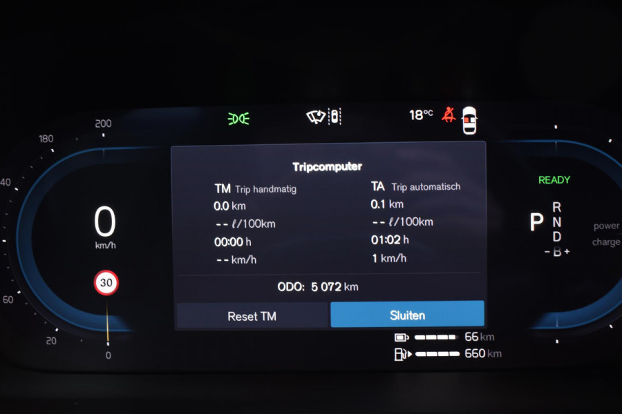 Volvo V60 T6 350PK Automaat Plug-in hybrid AWD Plus Dark / Navigatie / 360 Camera / Harman Kardon / Stuur & Stoelverwarming / LM Velgen / Trekhaak