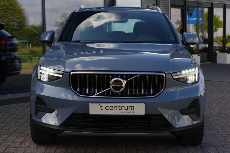 Volvo XC40 1.5 T4 Plug-in hybrid Essential Bright 211 PK PHEV, Camera, LED, Carplay, Climate Control