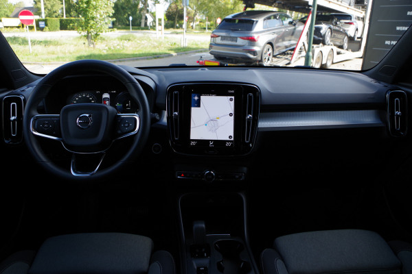 Volvo XC40 1.5 T4 Plug-in hybrid Essential Bright 211 PK PHEV, Camera, LED, Carplay, Climate Control